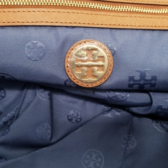 Tory Burch Nylon and Leather trim shoulder bag - Picture 14 of 14